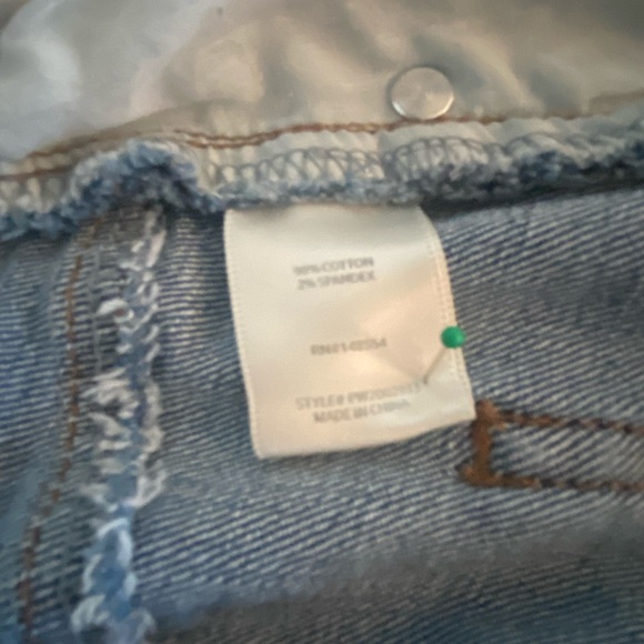 Francesca’s TGLA Distressed Jean Mini Skirt Size Small - Picture 6 of 7